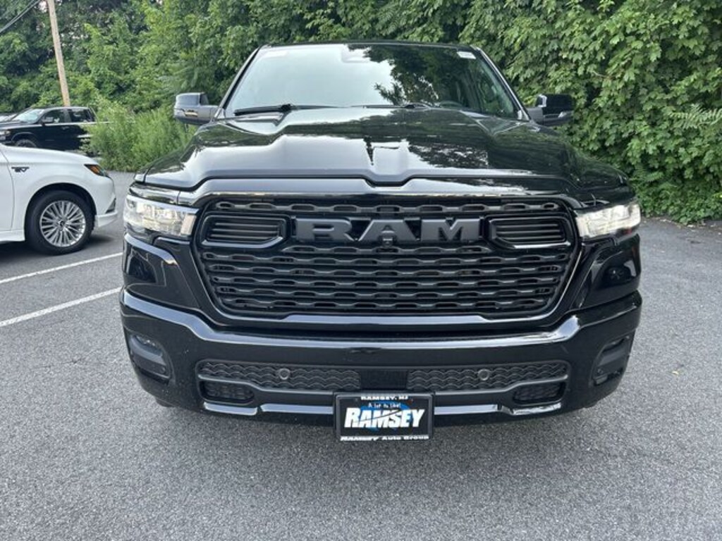 New 2026 Ram 1500 BIG HORN CREW CAB 4X4 5'7 BOX Pickup