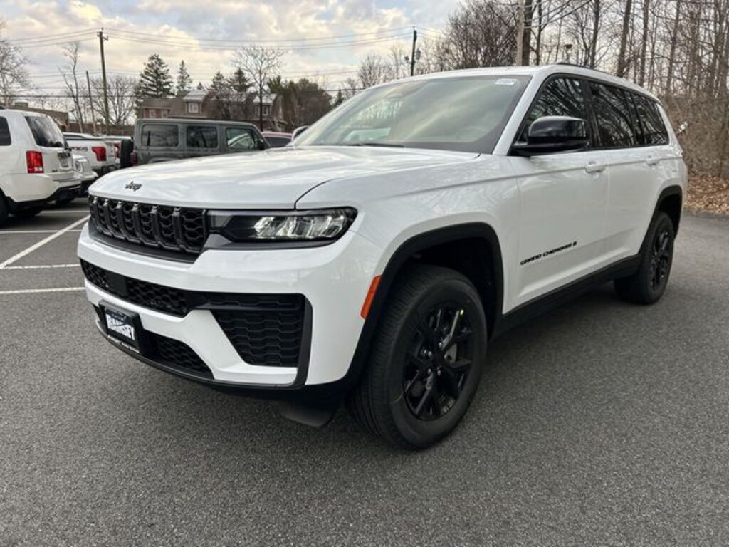 New 2026 Jeep Grand Cherokee L L LAREDO ALTITUDE 4X4 Sport Utility