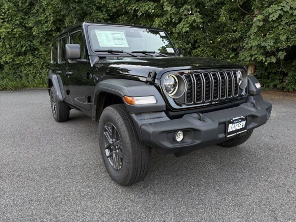 New 2026 Jeep Wrangler 4-DOOR SPORT S Sport Utility