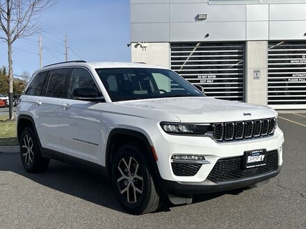 2023 Jeep Grand Cherokee Limited SUV DYNAMIC_PREF_LABEL_INVENTORY_FEATURED_USED_INVENTORY_FEATURED1_ALTATTRIBUTEAFTER