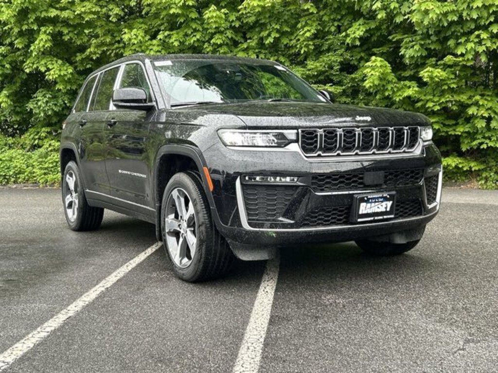 New 2026 Jeep Grand Cherokee LIMITED 4X4 Sport Utility