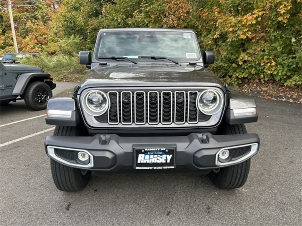New 2026 Jeep Wrangler 4-DOOR SAHARA Sport Utility