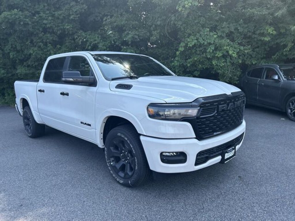 New 2026 Ram 1500 BIG HORN CREW CAB 4X4 5'7 BOX Pickup