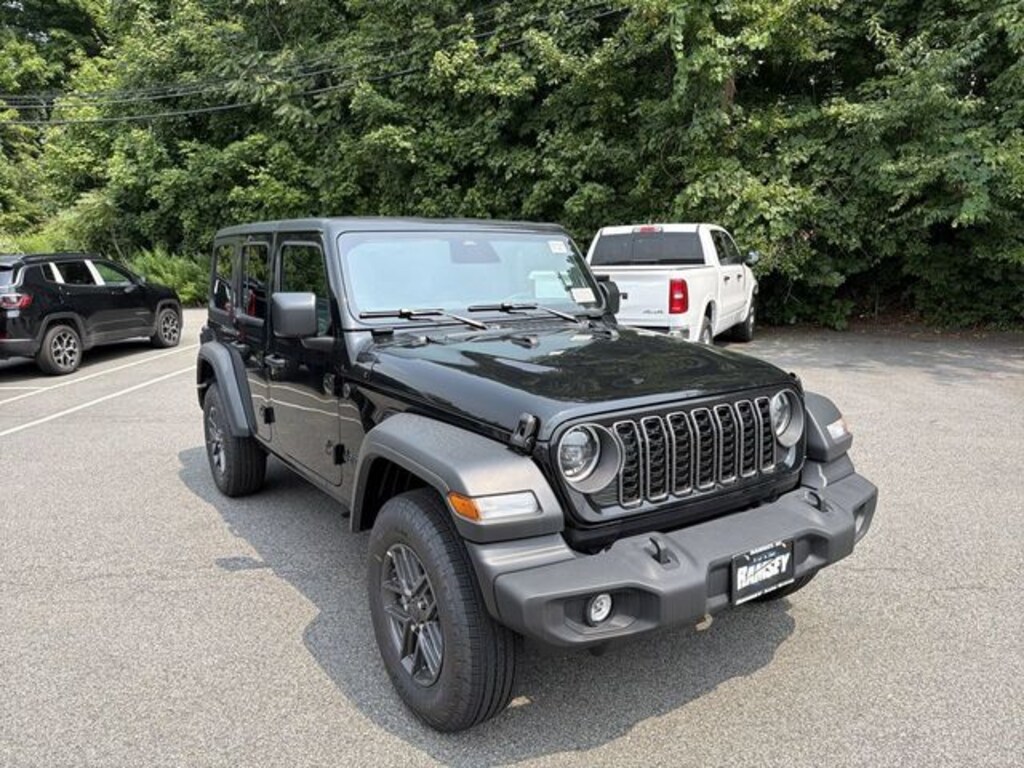 New 2026 Jeep Wrangler 4-DOOR SPORT S Sport Utility