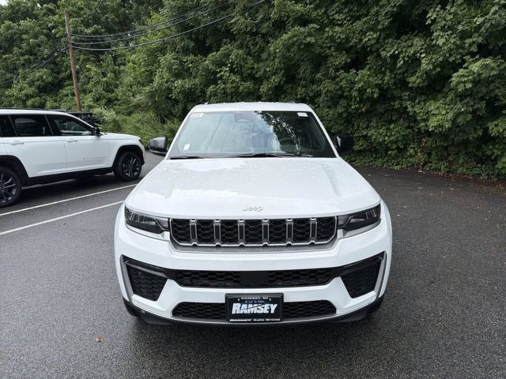 New 2026 Jeep Grand Cherokee LIMITED 4X4 Sport Utility