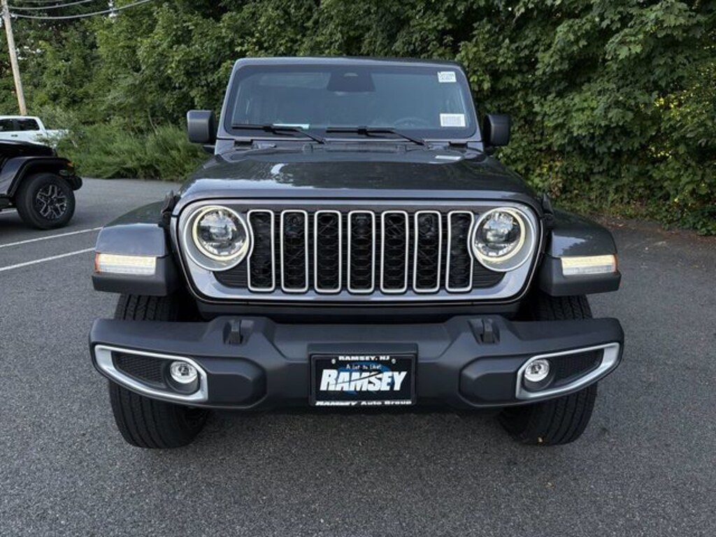 New 2026 Jeep Wrangler 4-DOOR SAHARA Sport Utility
