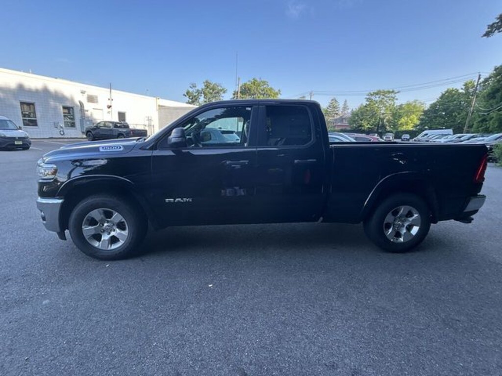New 2026 Ram 1500 BIG HORN QUAD CAB 4X4 6'4 BOX Pickup