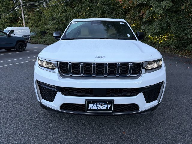 New 2027 Jeep Grand Cherokee LIMITED 4X4 Sport Utility
