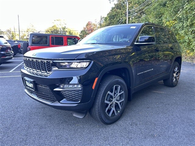 2025 Jeep Grand Cherokee Limited photo 4