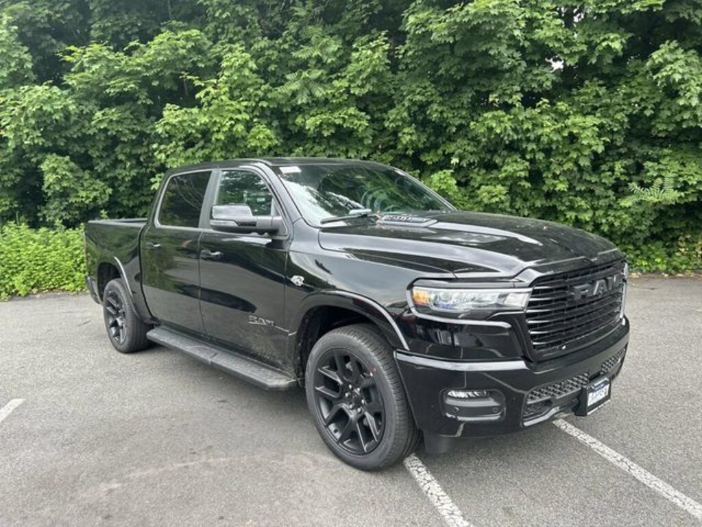 New 2026 Ram 1500 LARAMIE CREW CAB 4X4 5'7 BOX Pickup