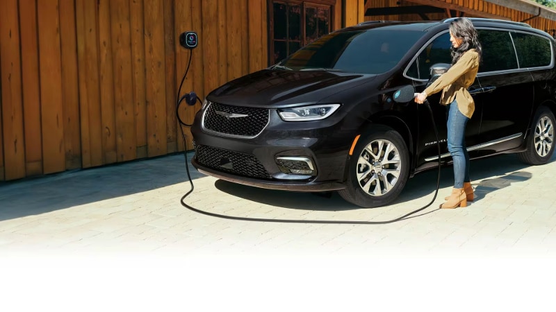 2025 Chrysler Pacifica Charging