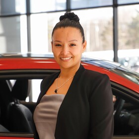 Staff member Veronica Montero from ID_9828ba9b1ff9