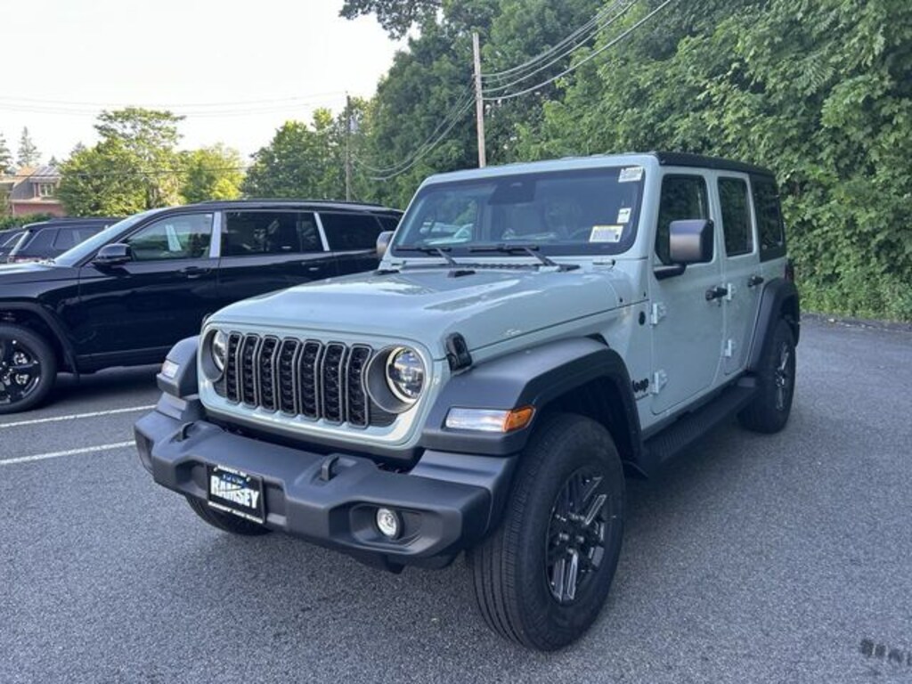 New 2026 Jeep Wrangler 4-DOOR SPORT S Sport Utility