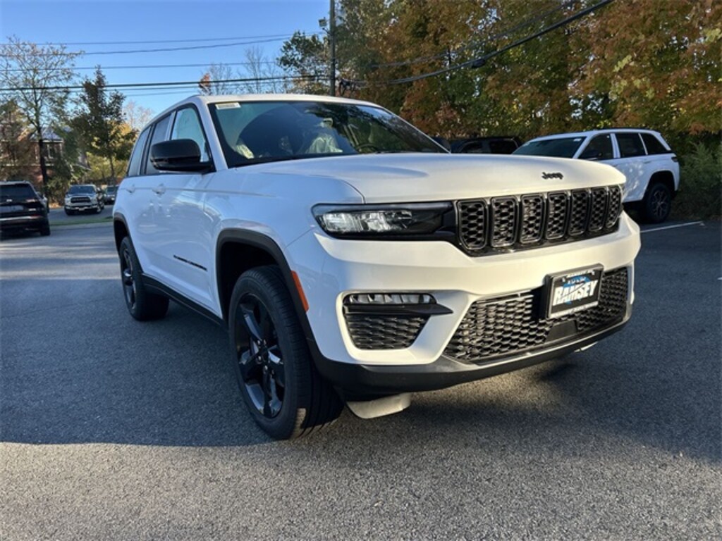New 2025 Jeep Grand Cherokee LIMITED 4X4 Sport Utility