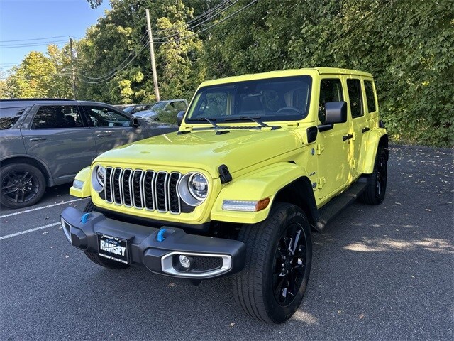 2024 Jeep Wrangler 4xe Sahara photo 4