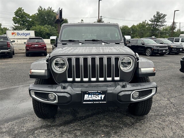 2021 Jeep Wrangler Unlimited Sahara photo 3