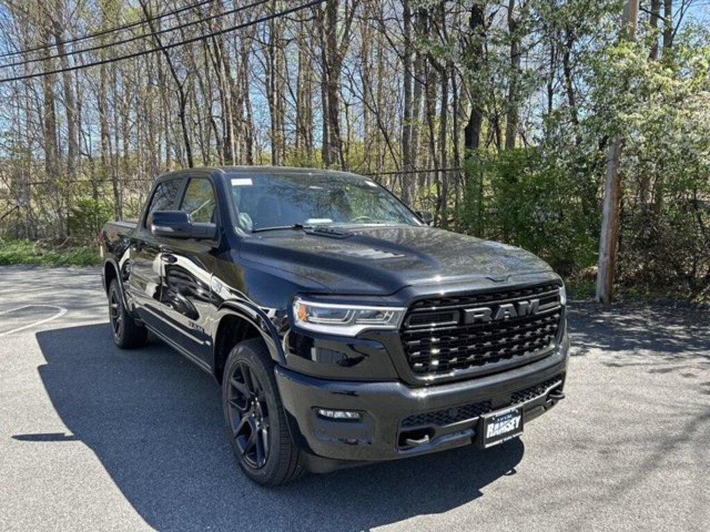 New 2026 Ram 1500 LIMITED CREW CAB 4X4 5'7 BOX Pickup