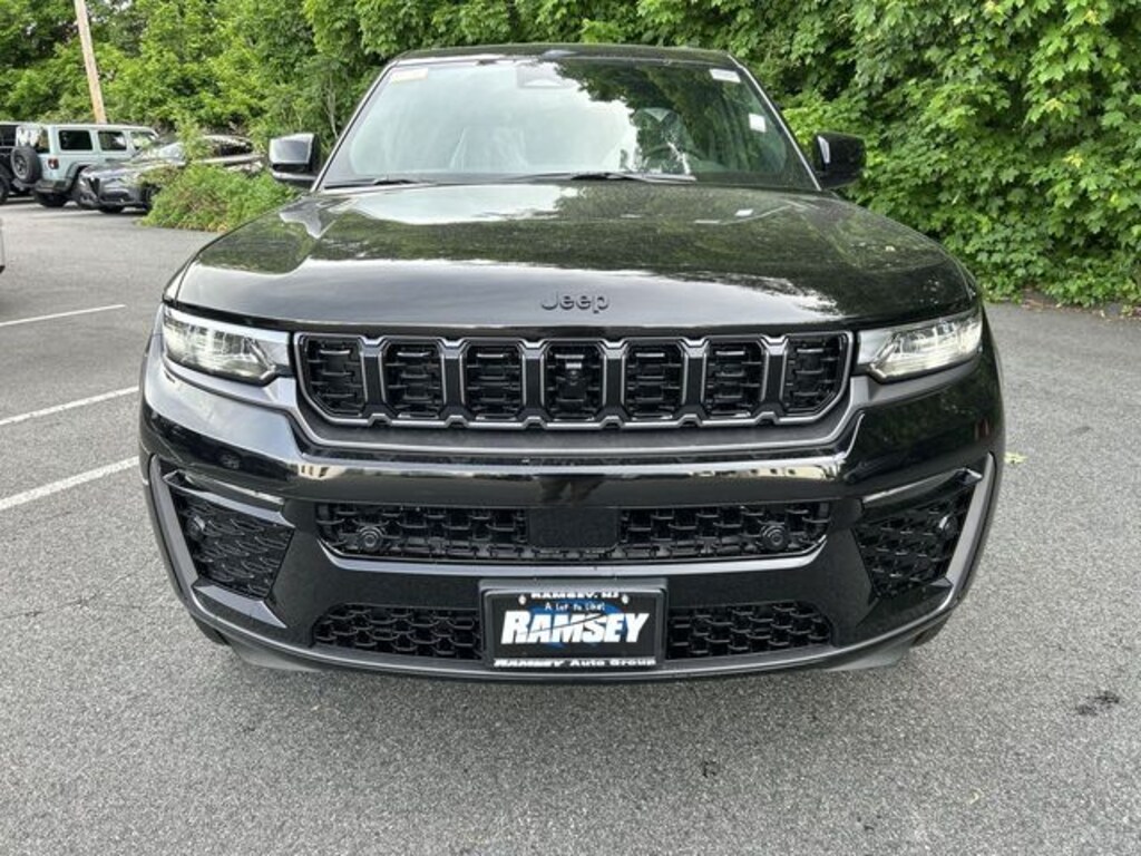 New 2026 Jeep Grand Cherokee L L LIMITED RESERVE 4X4 Sport Utility