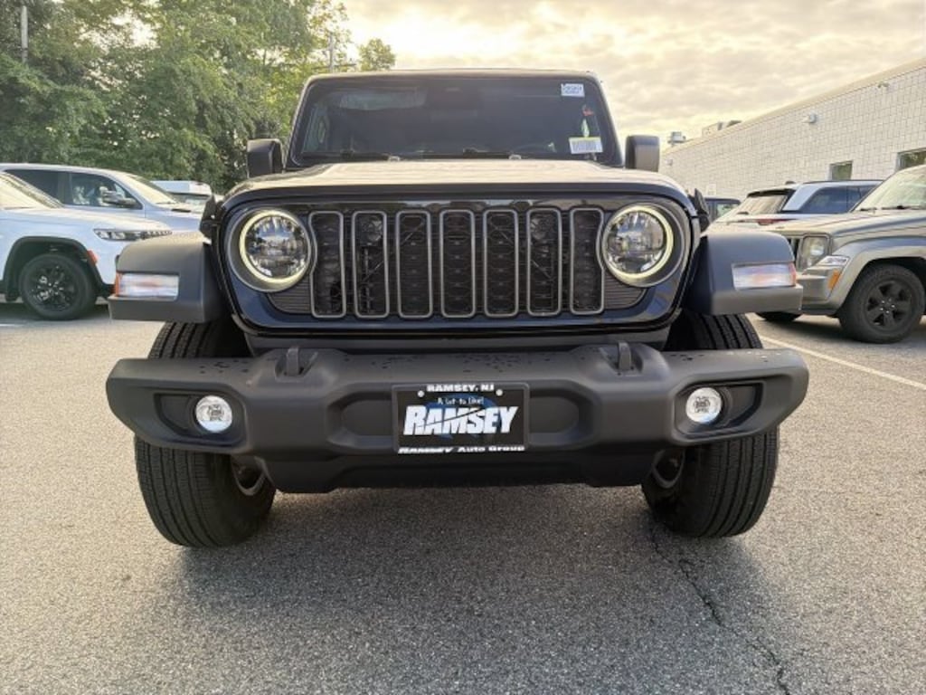 New 2027 Jeep Wrangler 4-DOOR SPORT S Sport Utility