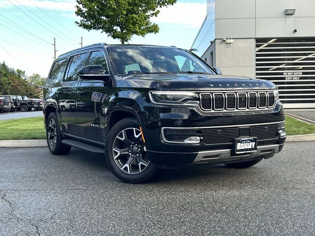 2023 Jeep Wagoneer Series III 4WD's photo