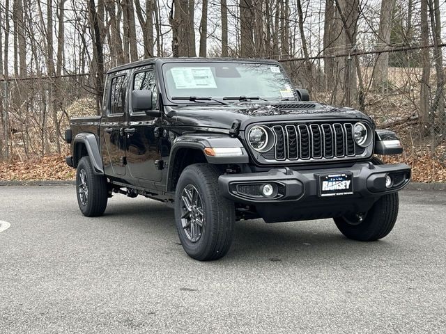 2026 Jeep Gladiator Sport S Auto's photo
