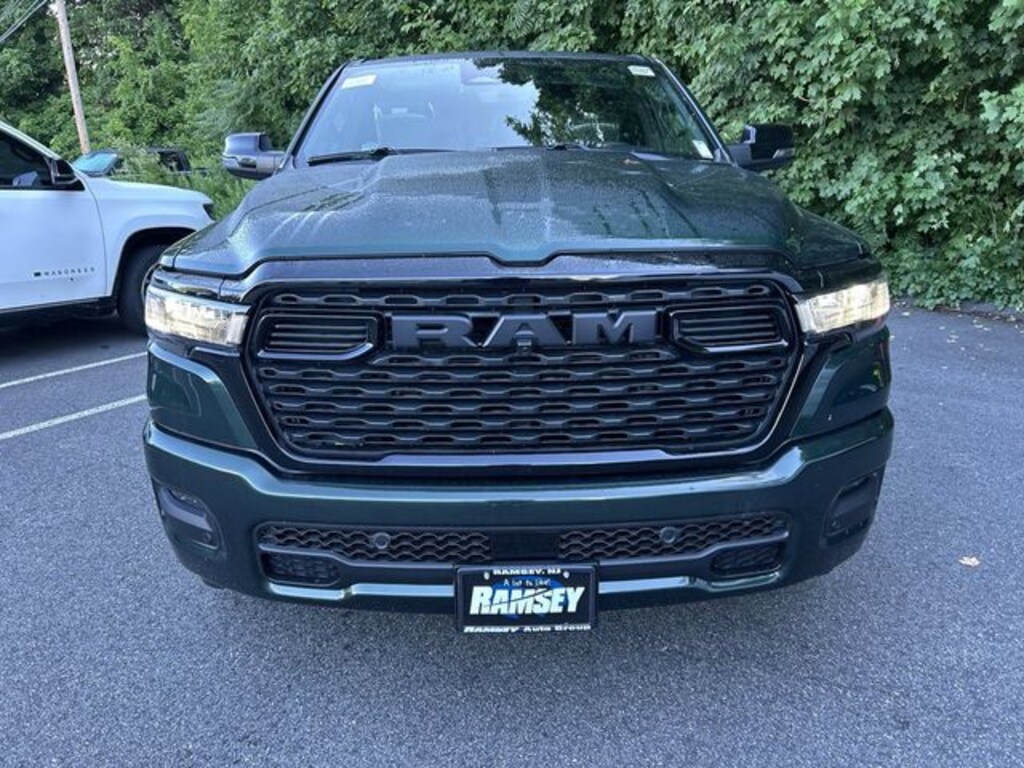 New 2026 Ram 1500 BIG HORN CREW CAB 4X4 5'7 BOX Pickup