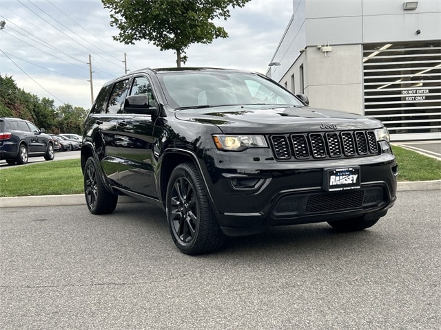 2018 Jeep Grand Cherokee Laredo 4x4