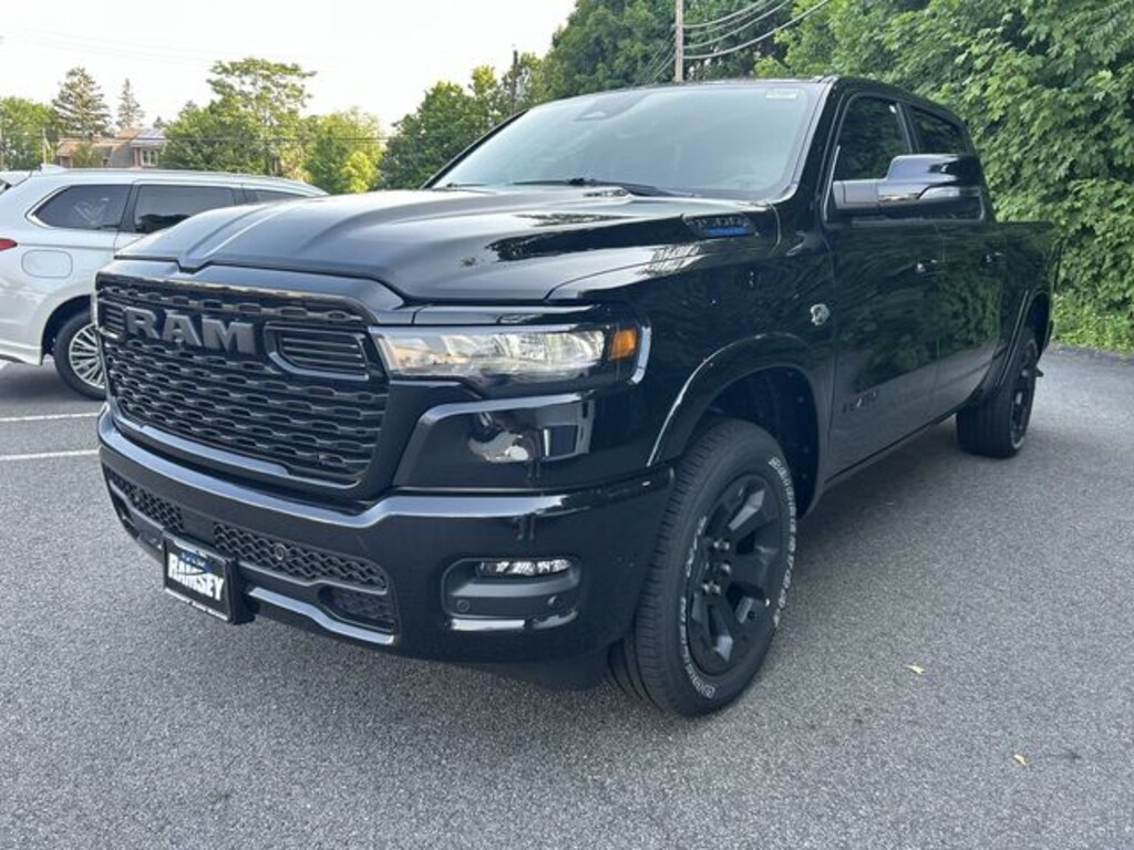 New 2026 Ram 1500 BIG HORN CREW CAB 4X4 5'7 BOX Pickup