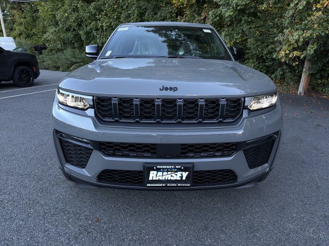 New 2027 Jeep Grand Cherokee LIMITED 4X4 Sport Utility