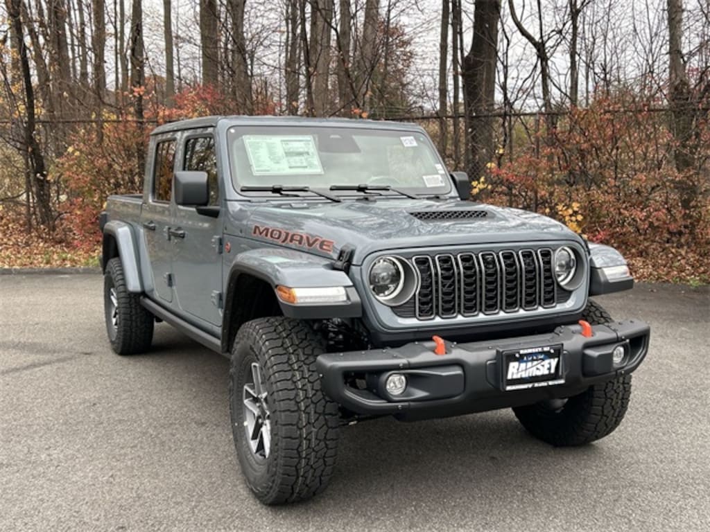 New 2026 Jeep Gladiator MOJAVE X 4X4 Pickup