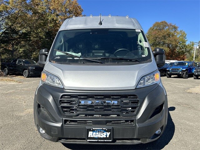 2025 Ram ProMaster 2500 Cargo Van photo 3