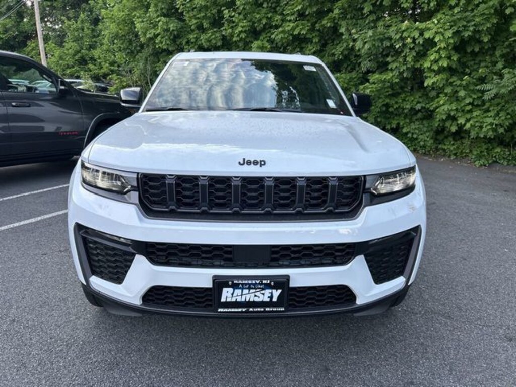 New 2026 Jeep Grand Cherokee L LIMITED 4X4 Sport Utility