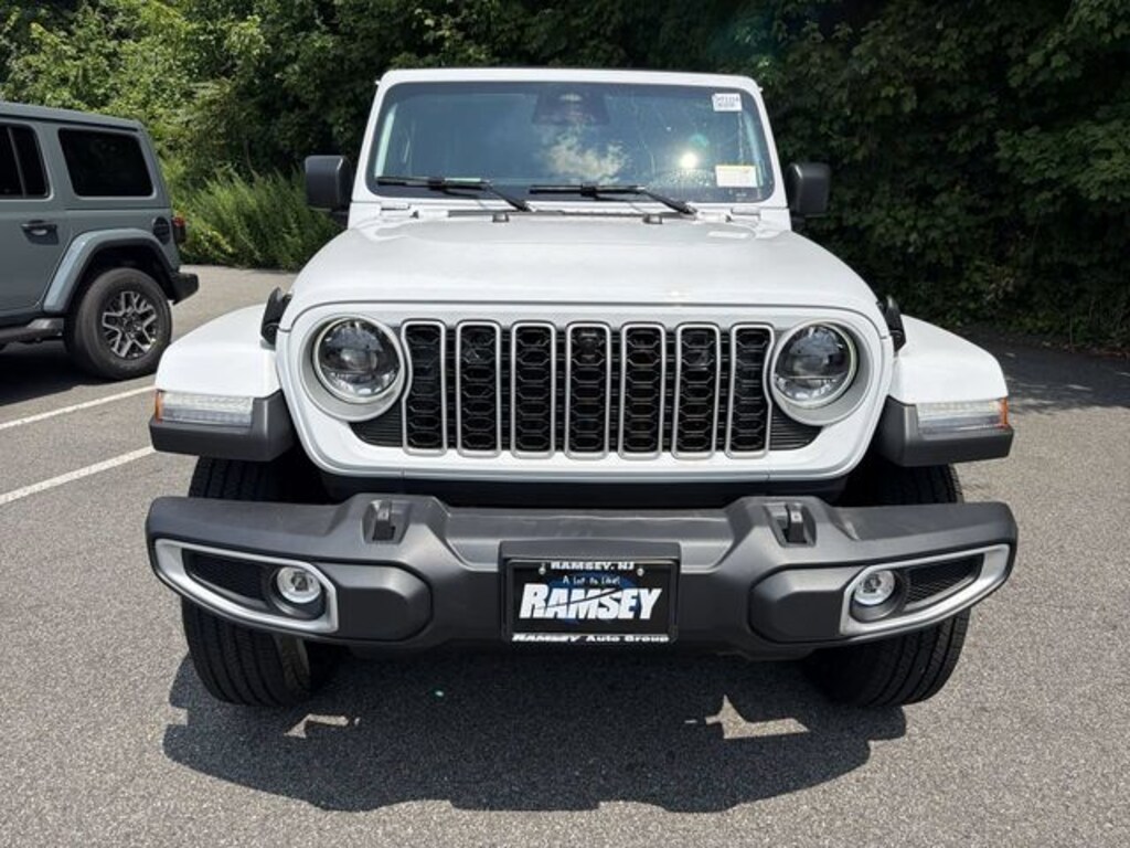 New 2026 Jeep Wrangler 4-DOOR SAHARA Sport Utility