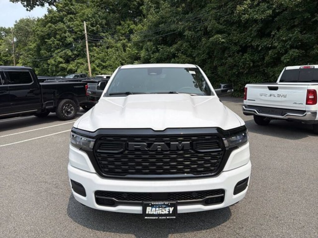 New 2026 Ram 1500 BIG HORN CREW CAB 4X4 6'4 BOX Pickup