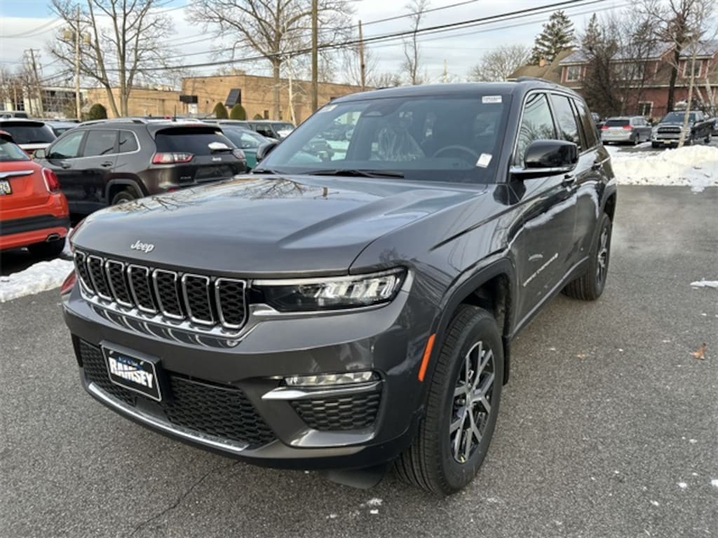 New 2025 Jeep Grand Cherokee LIMITED 4X4 Sport Utility