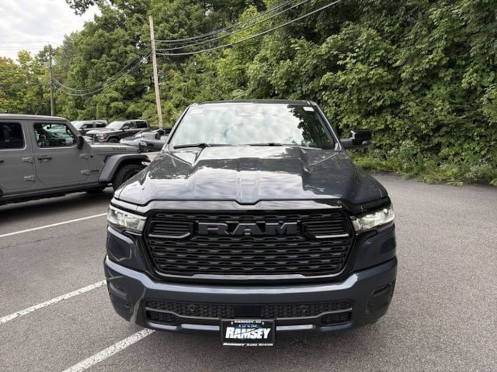 New 2027 Ram 1500 BIG HORN CREW CAB 4X4 5'7 BOX Pickup