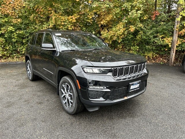 2025 Jeep Grand Cherokee Limited photo 2
