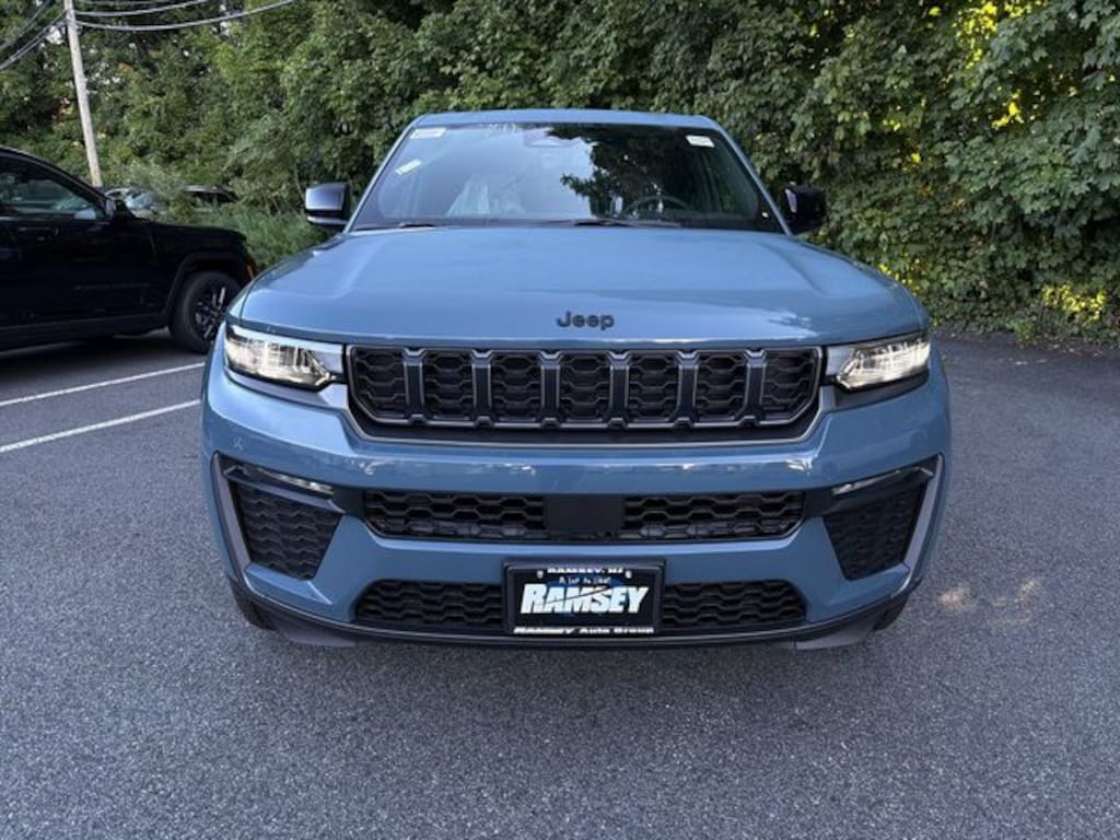New 2027 Jeep Grand Cherokee Limited Sport Utility