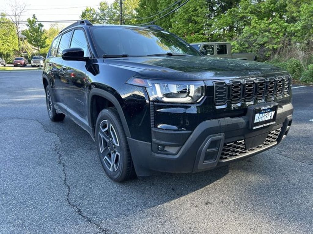 New 2026 Jeep Cherokee LAREDO 4X4 Sport Utility