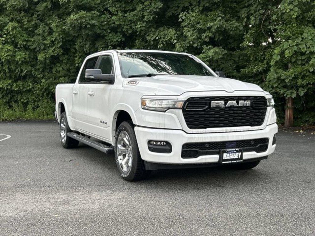 New 2026 Ram 1500 BIG HORN CREW CAB 4X4 5'7 BOX Pickup