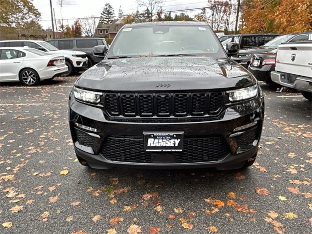 New 2025 Jeep Grand Cherokee LIMITED 4X4 Sport Utility
