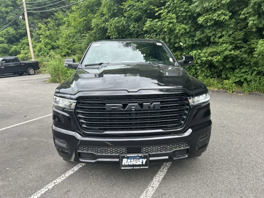 New 2026 Ram 1500 LARAMIE CREW CAB 4X4 5'7 BOX Pickup