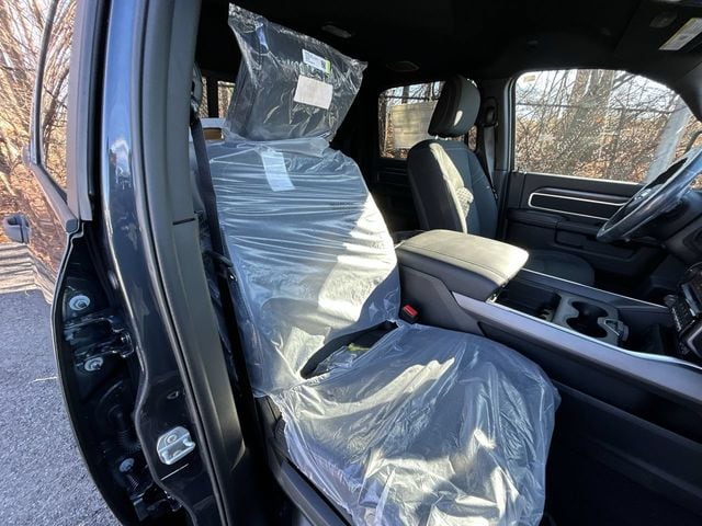 2026 RAM 3500 Big Horn - Photo 13