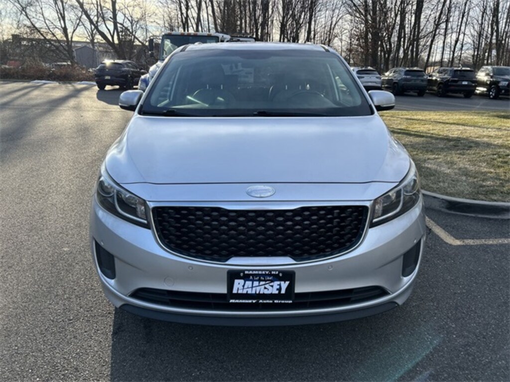 Used 2017 Kia Sedona LX Van Passenger Van