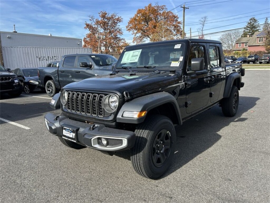 New 2026 Jeep Gladiator SPORT 4X4 Pickup