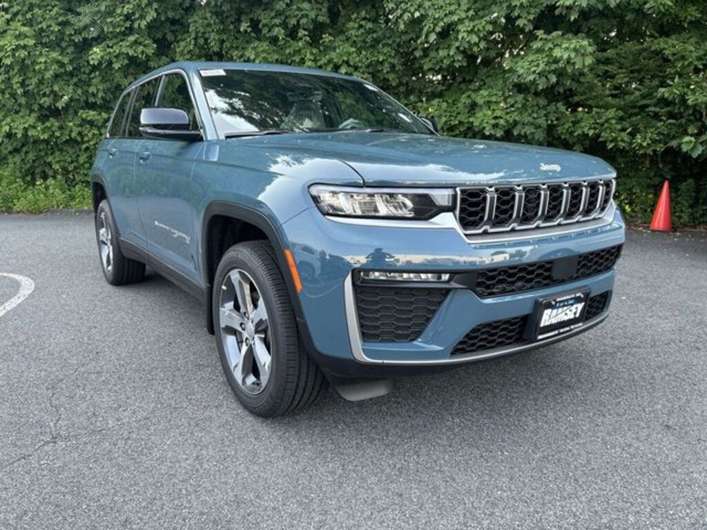 New 2026 Jeep Grand Cherokee LIMITED 4X4 Sport Utility