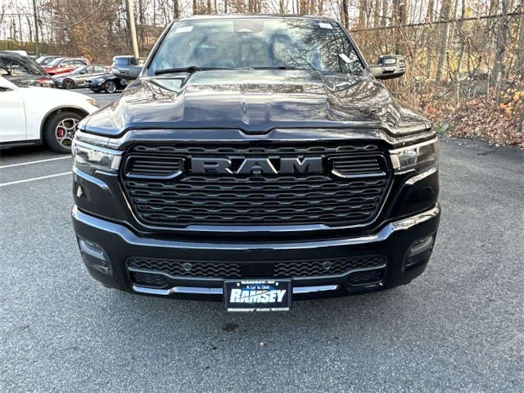 New 2026 Ram 1500 BIG HORN CREW CAB 4X4 5'7 BOX Pickup