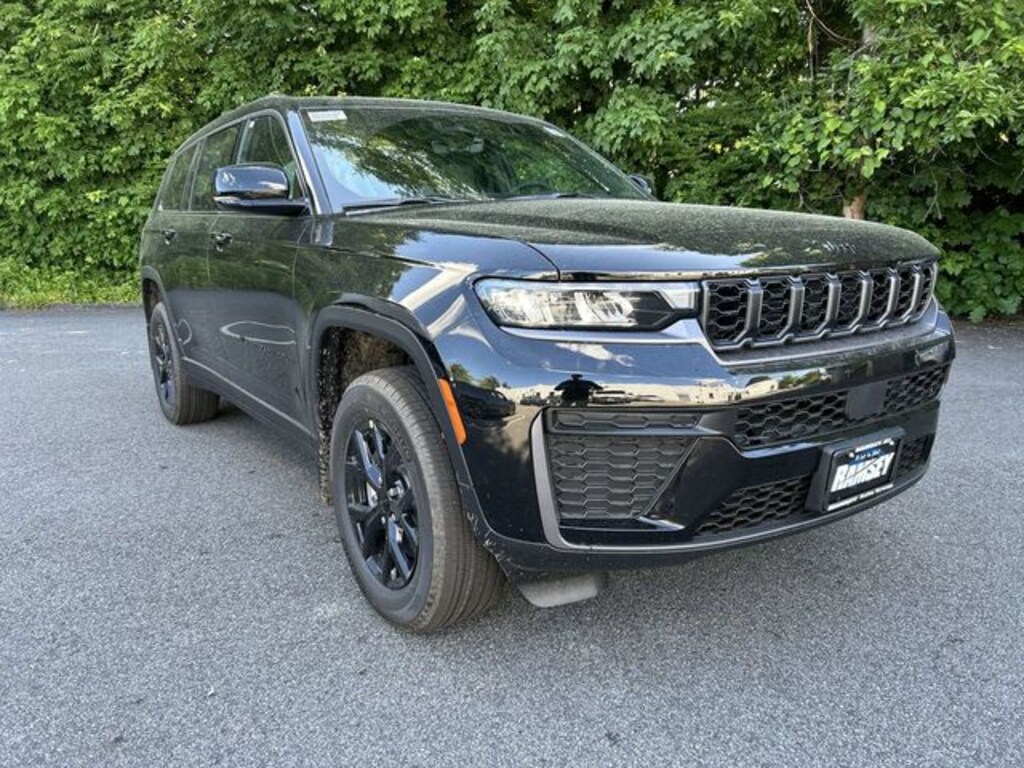 New 2026 Jeep Grand Cherokee L LAREDO ALTITUDE 4X4 Sport Utility