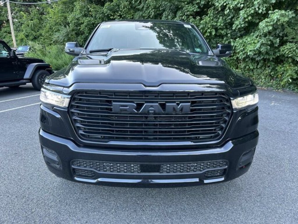 New 2026 Ram 1500 LARAMIE CREW CAB 4X4 5'7 BOX Pickup