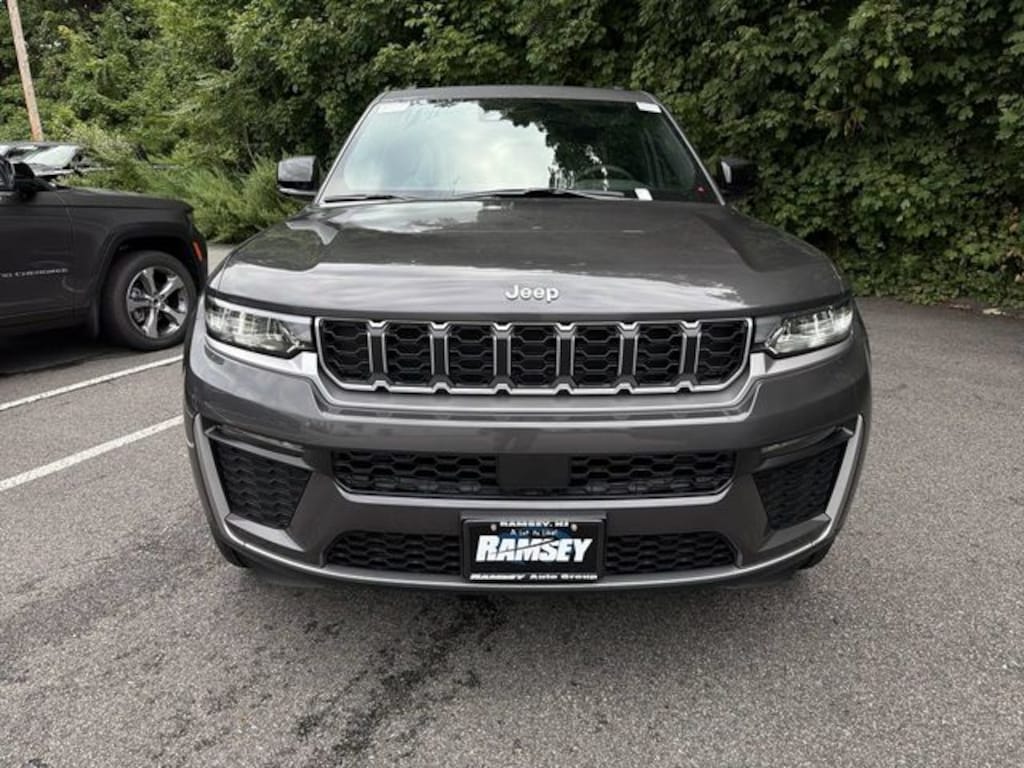 New 2026 Jeep Grand Cherokee LIMITED 4X4 Sport Utility